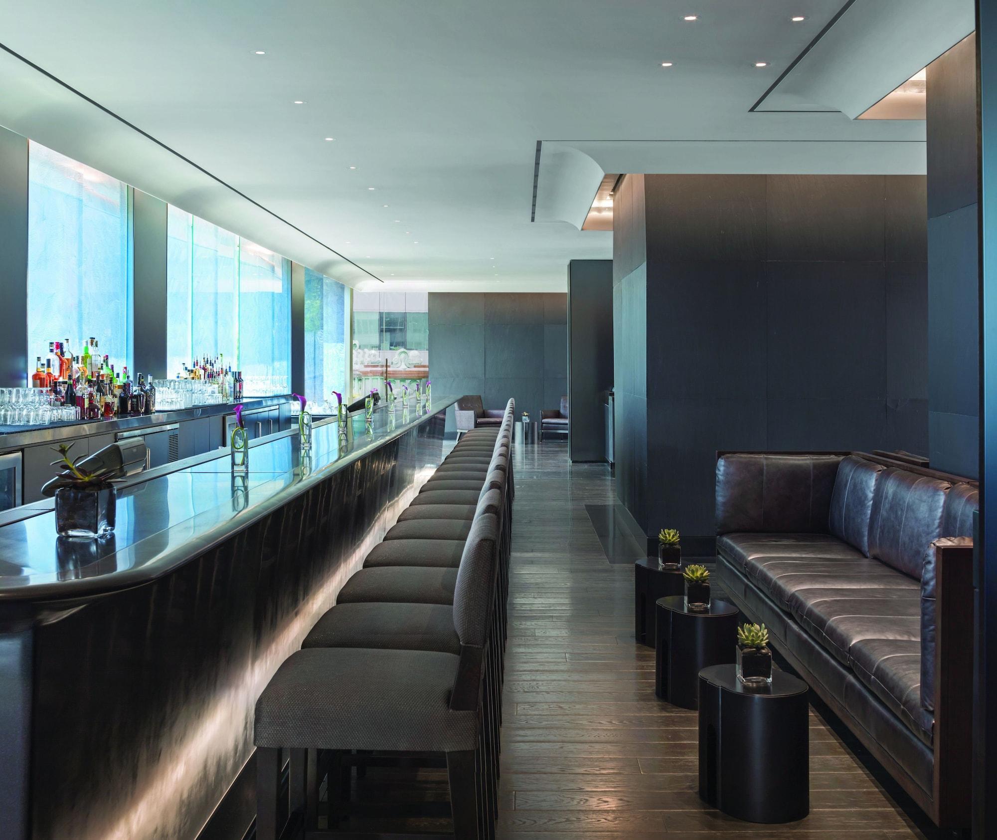 Hotel The Knickerbocker New York Esterno foto The bar at the 100 East 53rd Street location