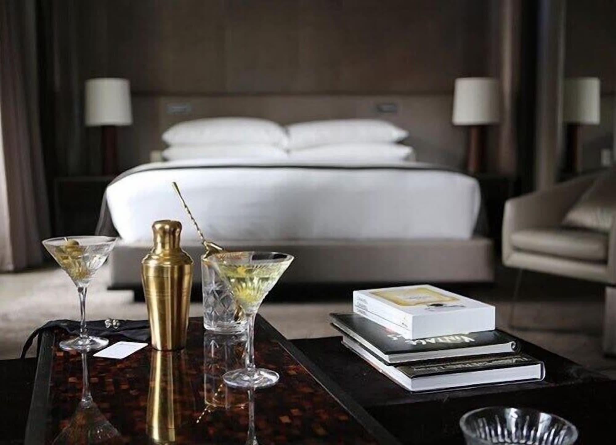 Hotel The Knickerbocker New York Esterno foto A suite at the Mandarin Oriental, Munich